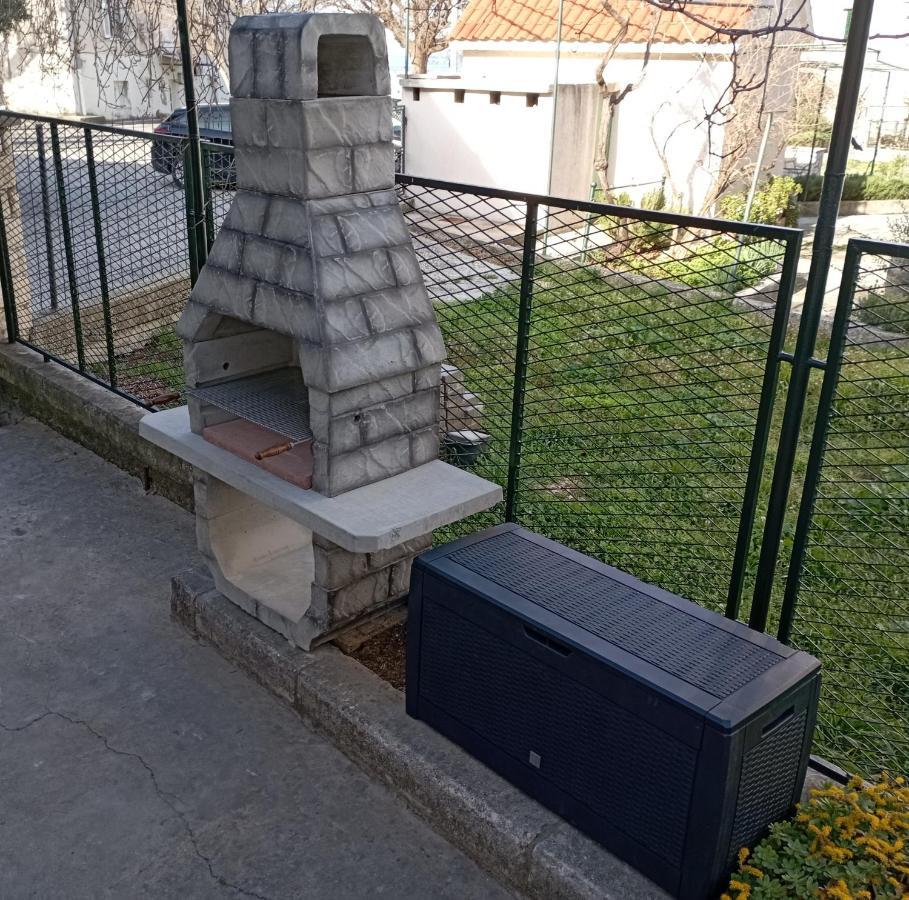 Pia Apartment Dugi Rat Dış mekan fotoğraf