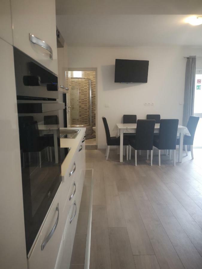 Pia Apartment Dugi Rat Dış mekan fotoğraf