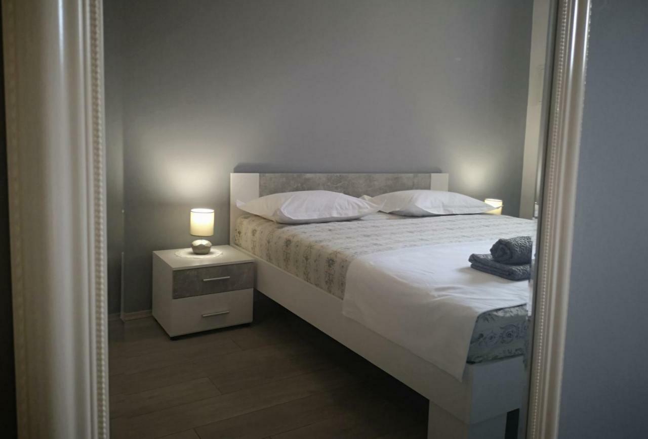 Pia Apartment Dugi Rat Dış mekan fotoğraf